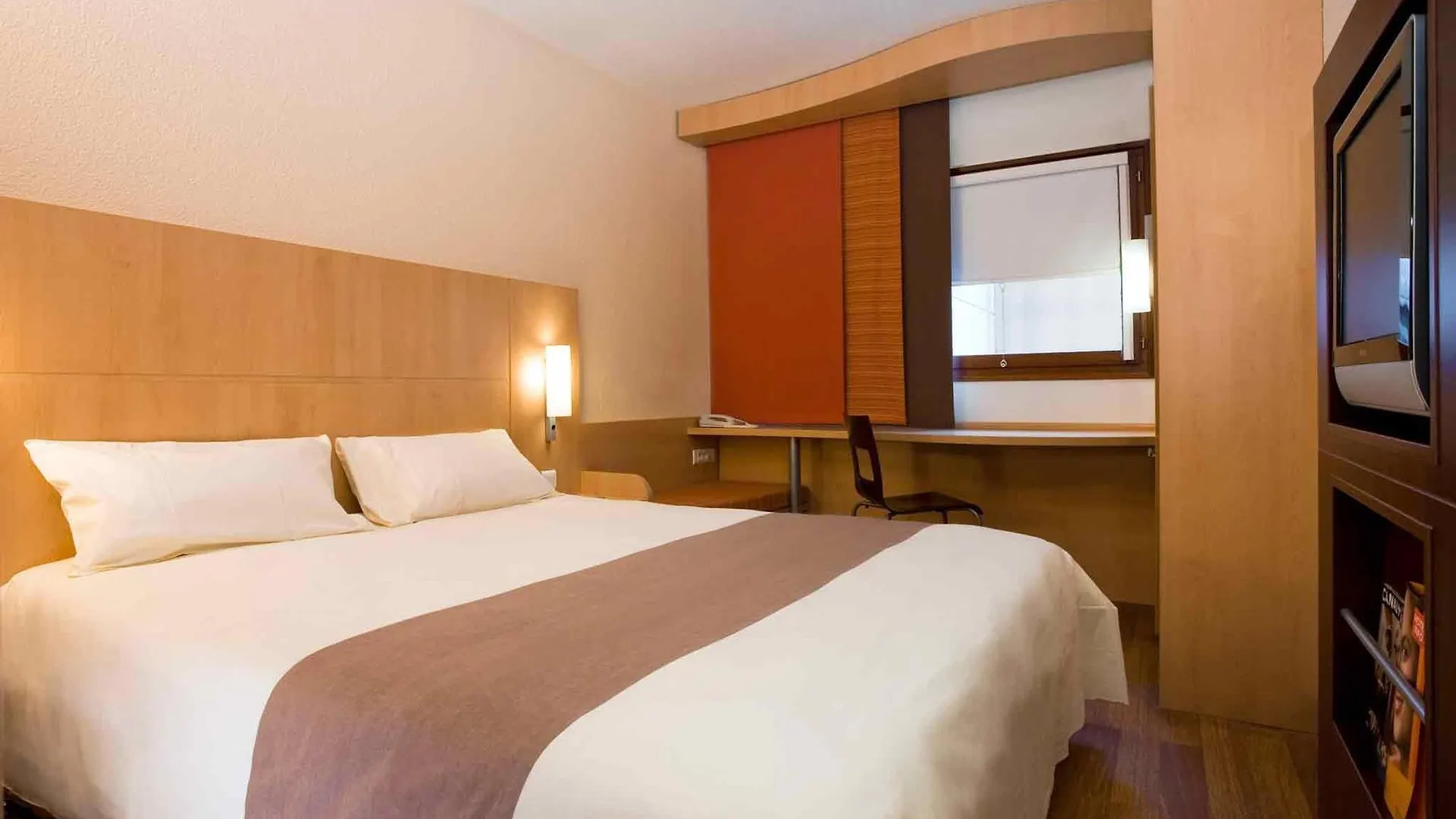 Hotel Ibis Paris Gare Montparnasse 15Eme 3*,