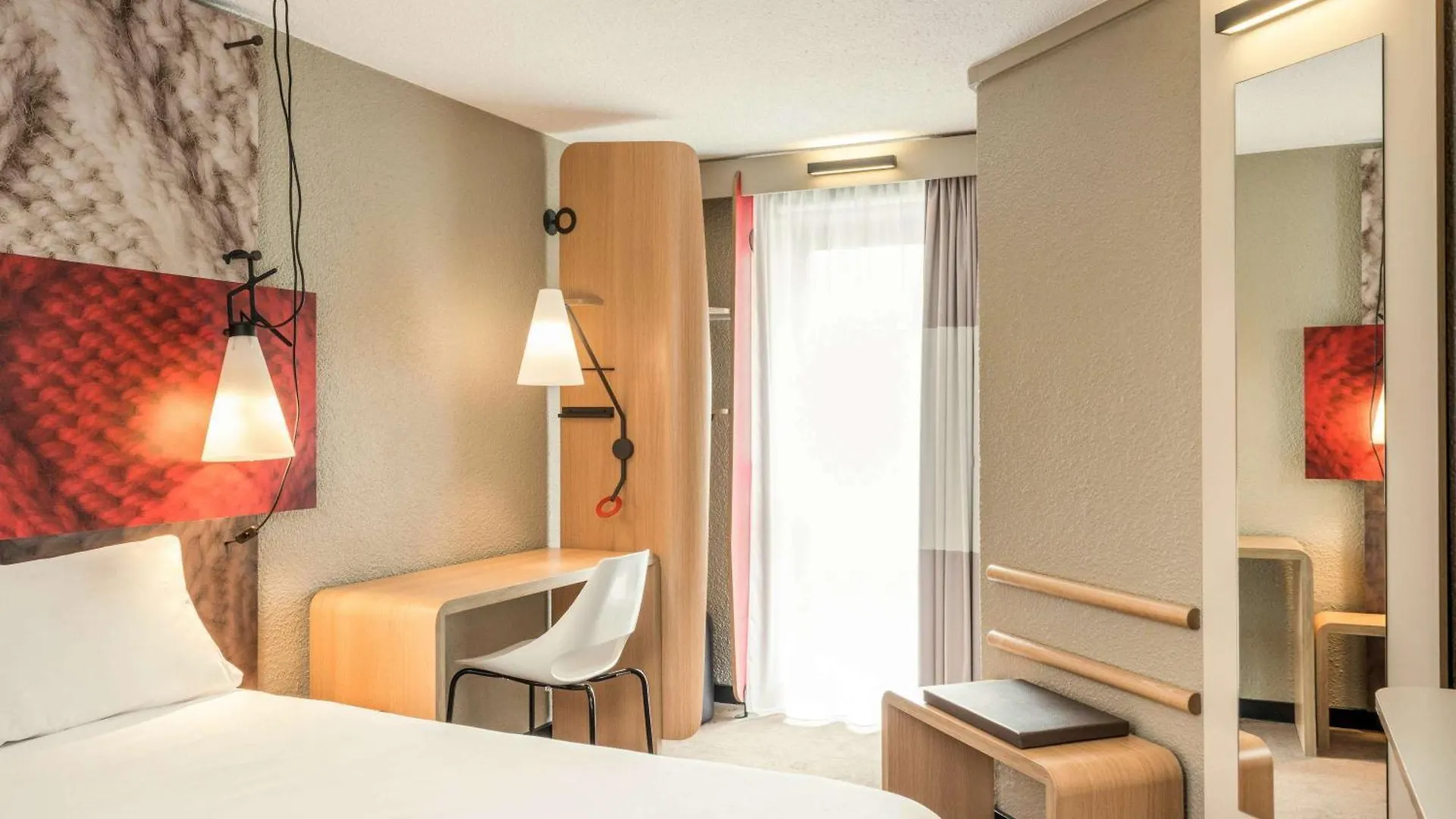 Hotel Ibis Paris Gare Montparnasse 15ème 3*,